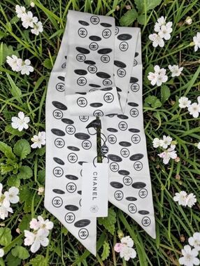 CHANEL White and Black Logo Silk Twilly Scarf